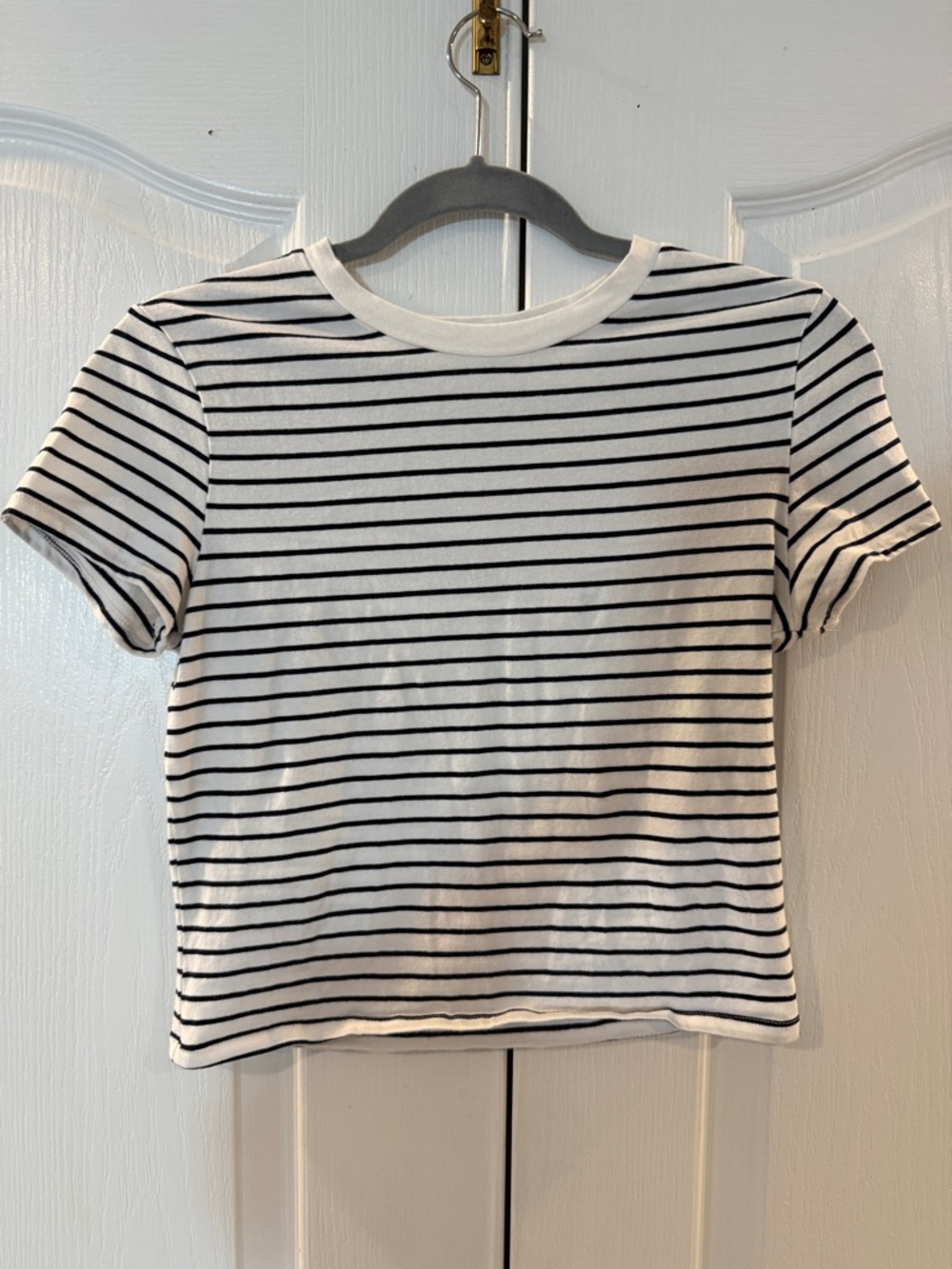 Abercrombie & Fitch White Short Sleeve Tee with Black Stripes